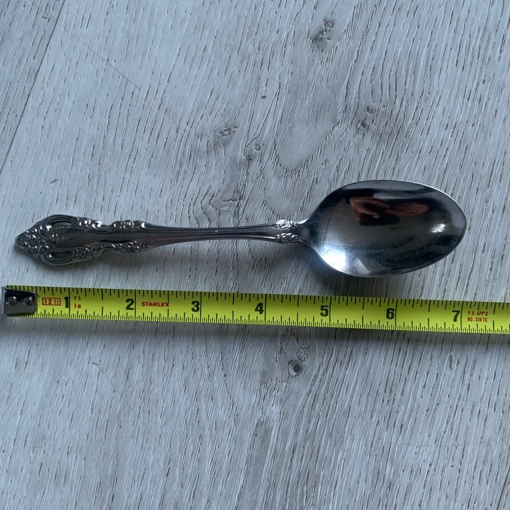 Oneida Community‎ Stainless Utensil Set